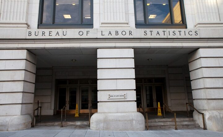 Economists will turn to Trump's party on the data of employment - and Jerome Powell is now in trouble